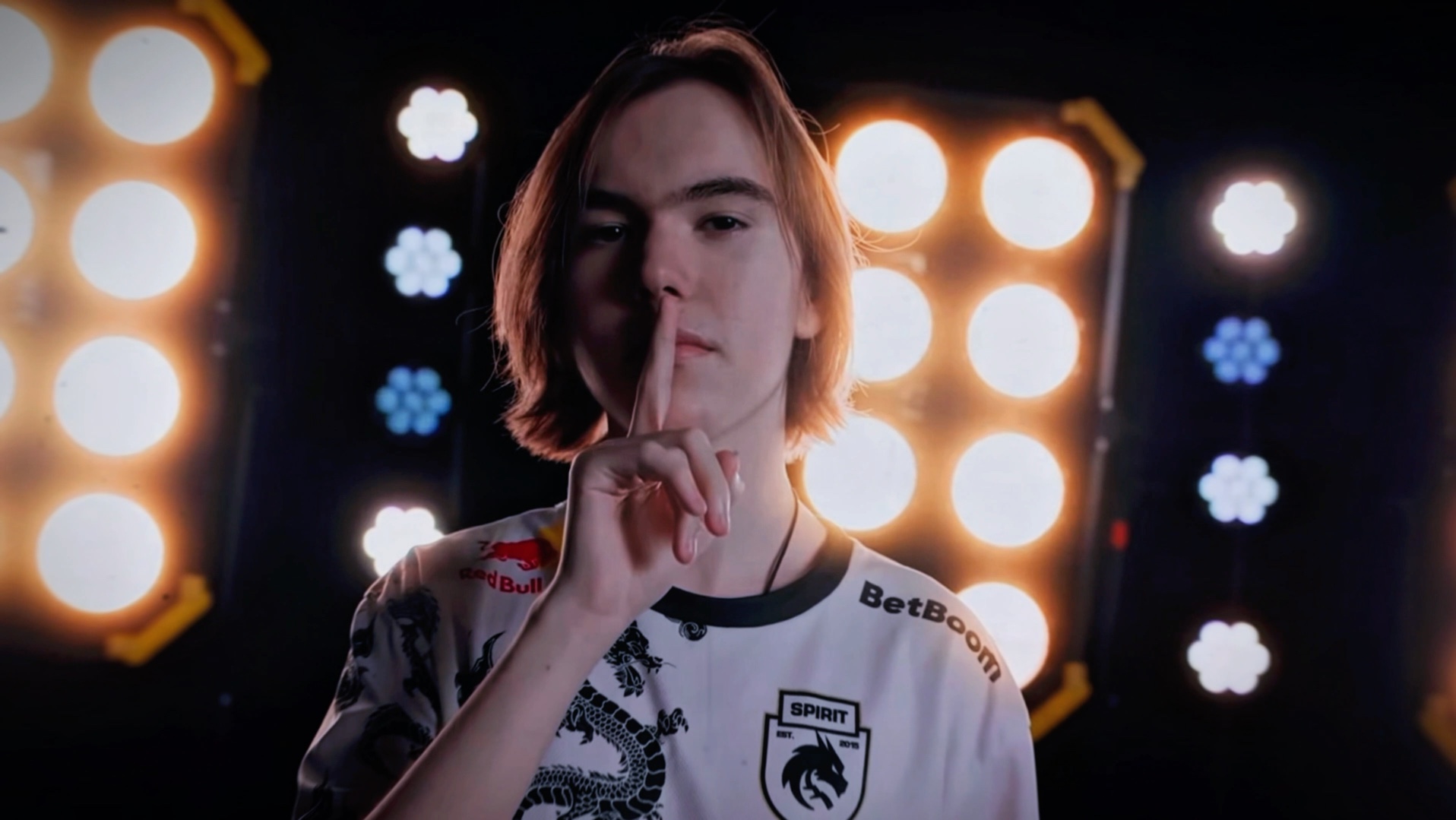 B8 vs OG 和 Heroic vs NRG 在 BLAST.tv Austin Major 2025 第一阶段的第二轮中